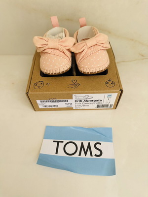 Toms Tiny Alpargata baby shoes like new, pink with bow