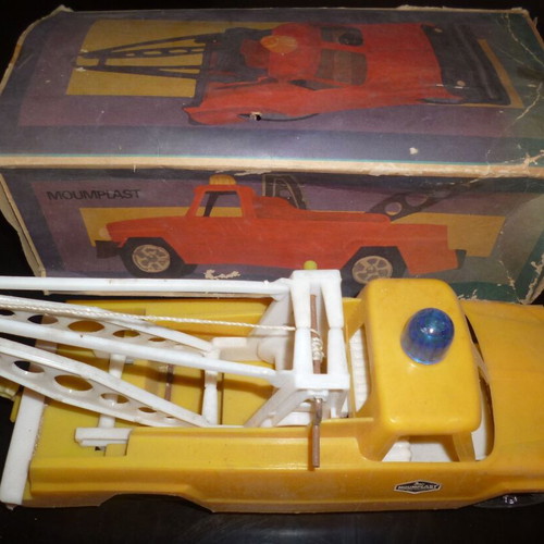Plastic Crane Moumplast 60s new with box