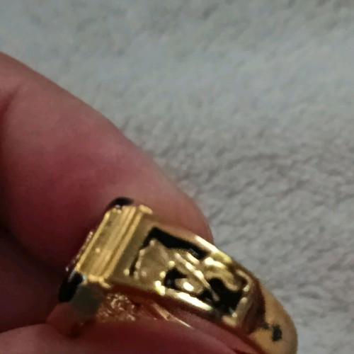 Men's ring new, unused, gold