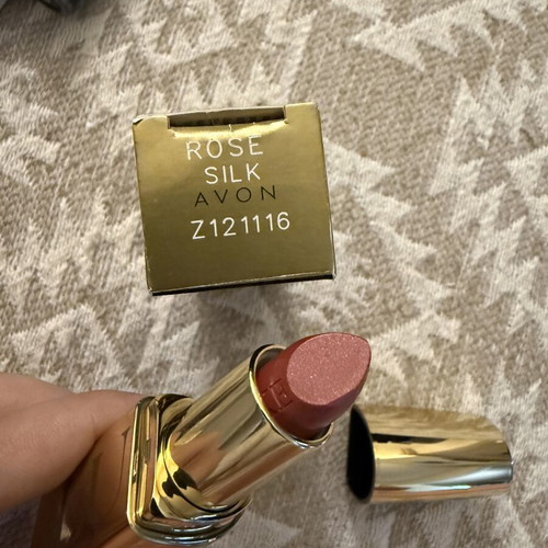 Avon makeup set new with gift pencil