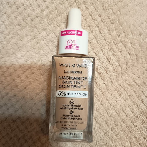 Wet n Wild Skin Tint new, shade fair beige