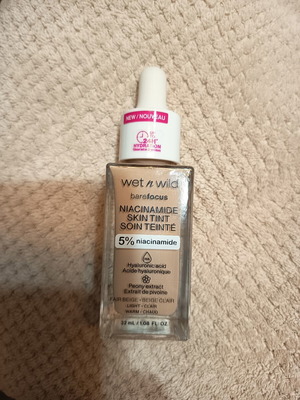 Wet n Wild Skin Tint new, shade fair beige