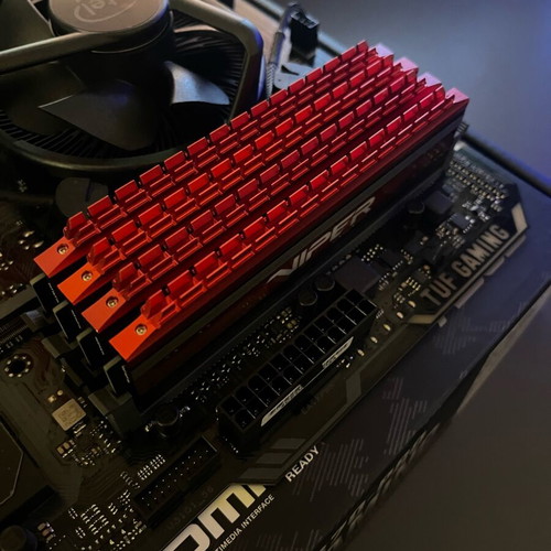 ASUS TUF H370 PRO GAMING motherboard with i7-8700 and 16GB RAM like new