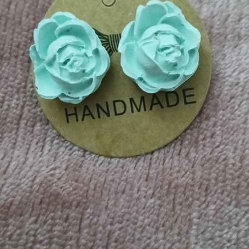 Handmade ceramic rose earrings new, mint color
