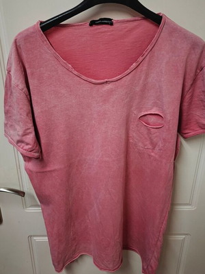 Dsquared2 men's pink t-shirt like new, size L