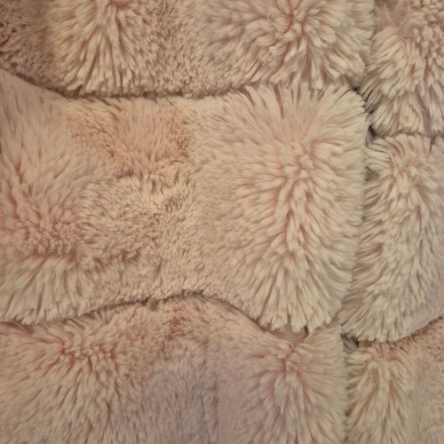Baby pink fur coat like new, 3/4 sleeve, elegant and modern