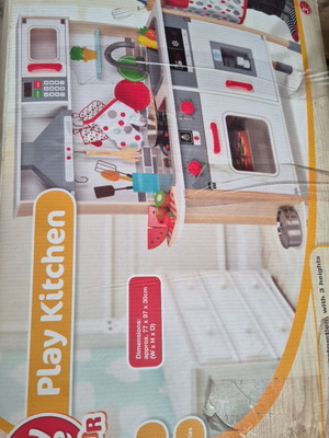 Play Kitchen like new for girls