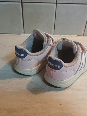 Adidas kids' sports shoes with scratches, like new
