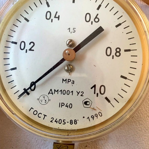 Manometer gas pressure measuring instrument used vintage Soviet origin