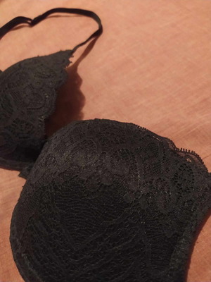 Σουτιέν push-up intimissimi μαύρο, μέγεθος 76B, σαν καινούργιο
