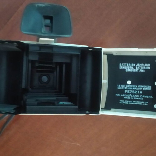 Polaroid Land Camera Swinger Model 20 used, 1960s collectible