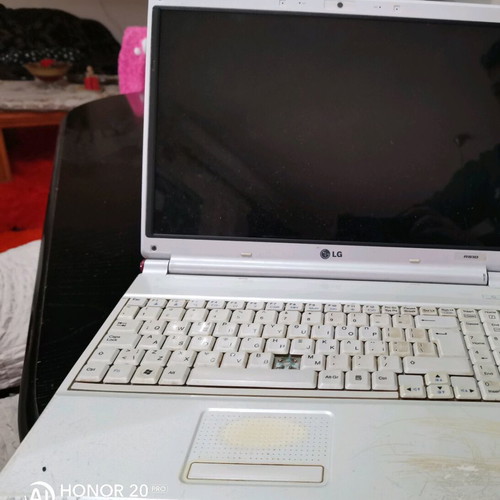 LG R510 laptop used without power adapter for parts