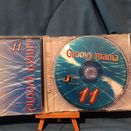 Groovy Mania 11 CD used