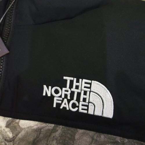 The North Face x Supreme Angels Puffer Jacket new, size XL, black and gray