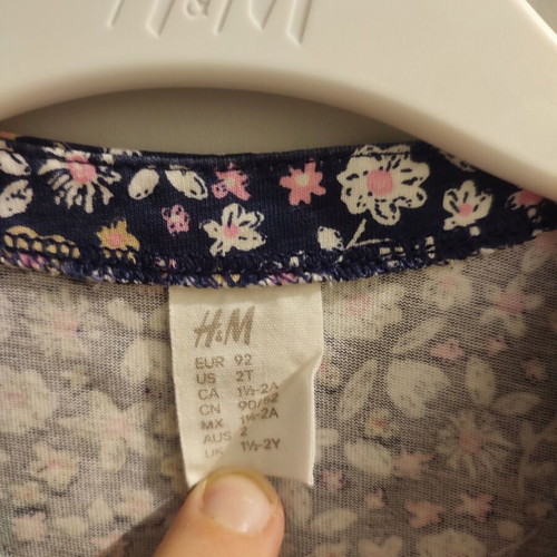 Baby romper H&M with floral pattern, like new, size 92