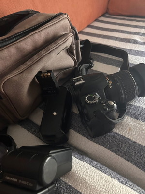 Nikon D3000 DSLR camera