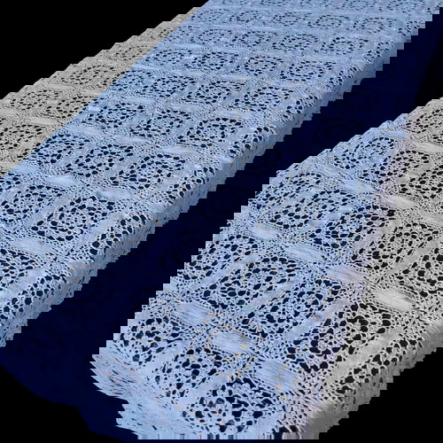 Покривка плетена на една кука използвана, ръчно изработена, правоъгълна 185x125 см