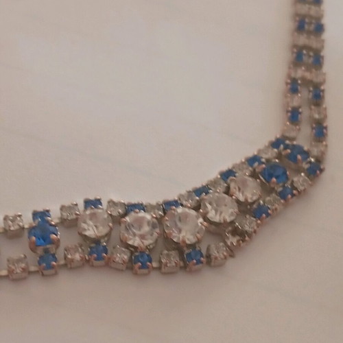 Venetian bracelet like new with white and blue crystals