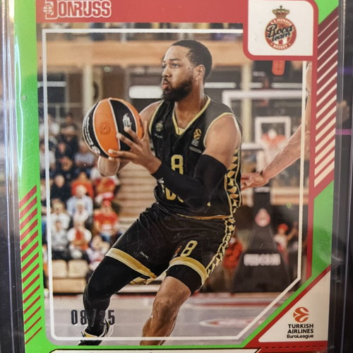Jordan Loyd 2024 Donruss Euroleague Neon Green Flood card like new