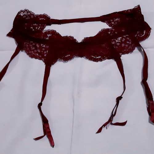 Garter belt burgundy lace Medium Zara -  7,00 - Vendora.cy
