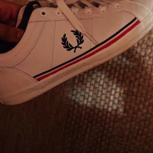 Fred Perry sneakers size 42 white like new