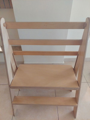 Learning Tower foldable, like new, birch plywood