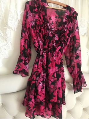Iraida dress new, size M/L, floral