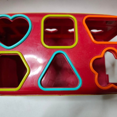 ELC Learning Bus Toy for Shapes and Colors like new