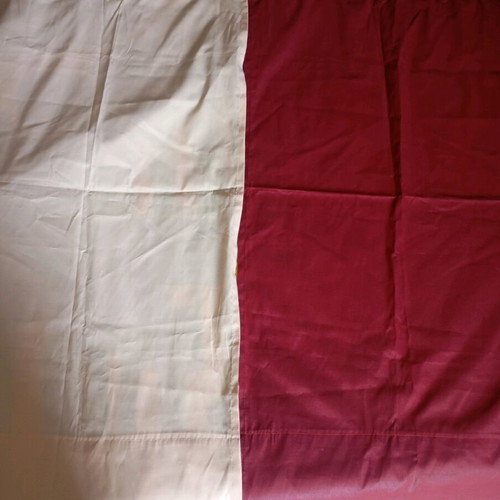 Curtains like new, set of 2 pieces, beautiful color and design