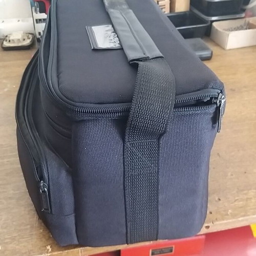 Caselogic Carrying Bag like new, adjustable interior, black
