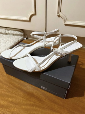 Envie white sandals with unique heel