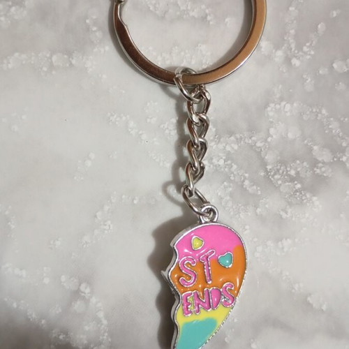 Keychain half heart like new Best friends