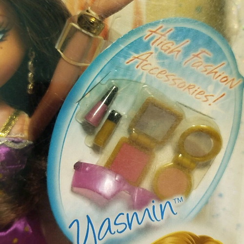 Bratz Yasmin Fashion Show Sleep Wear new with damaged box