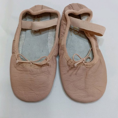 Sheddo ballet shoes leather like new, size 31