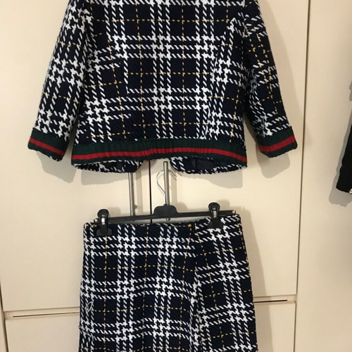 Gucci women's knit set like new, size L, black