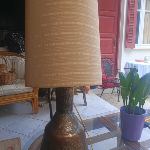 Table lamp handmade with large copper base 45 cm used