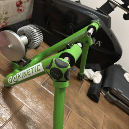Kinetic bike trainer, green, quiet with natural rolling feel