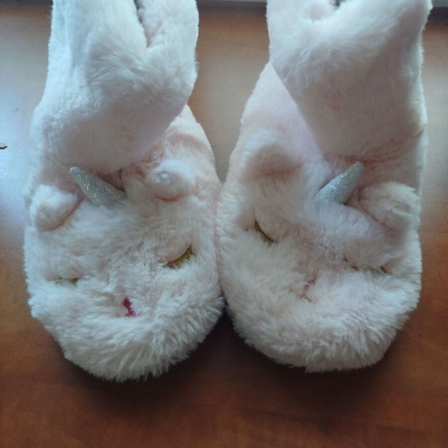 Slippers size 30-31 unicorn design like new, pink H&M