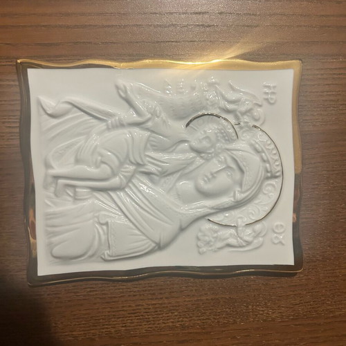 Icon of Virgin Mary with Child porcelain and gold like new