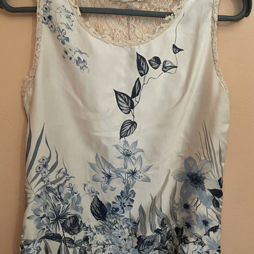 Women's blouse medium, beige and turquoise, lace back