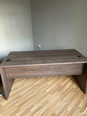 Desk Entos Sato like new