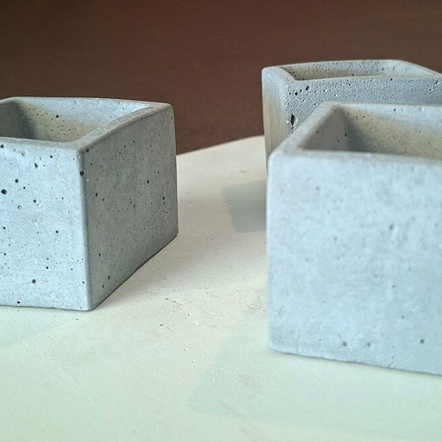 Set of 3 handmade concrete mini flower pots, gray