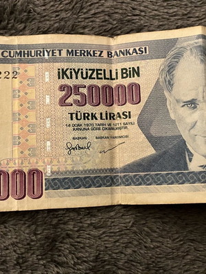 Collectible paper money used, pack of 5 from Egypt, Ukraine, Turkey