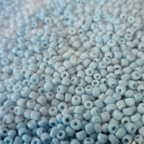 Glass beads 100g like new, blue color