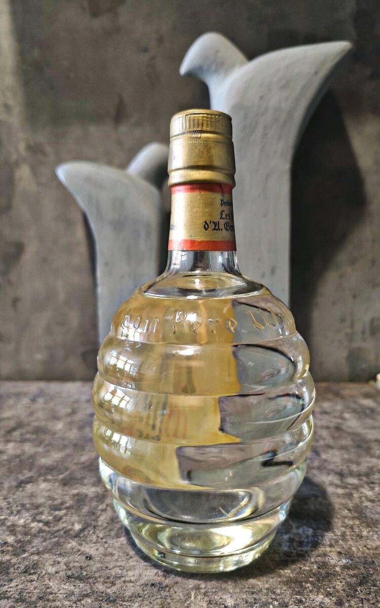 Le Bon Père William vintage pear eau de… - € 45,00 - Vendora.cy