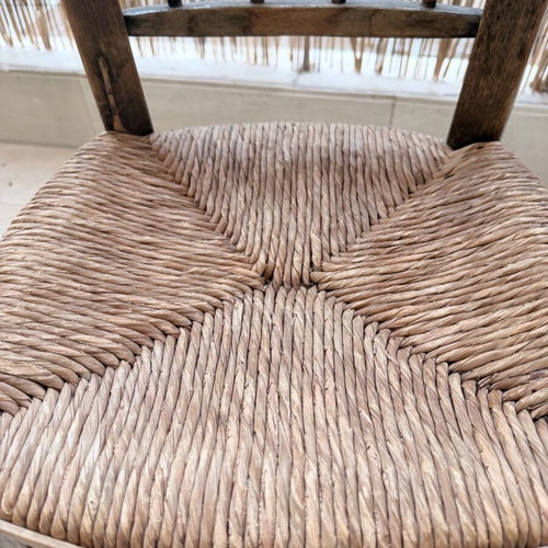 Set of 2 chairs used in good condition