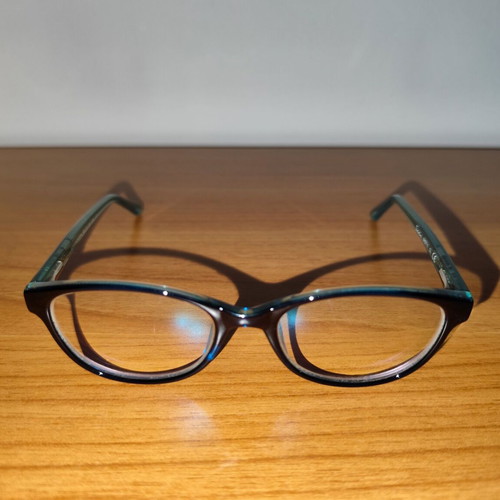Seen eyeglasses with lenses and case, like new, green