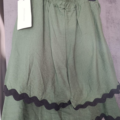 Khaki set with black lace trim, elastic waist shorts