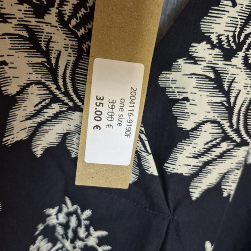Maxi floral dress Urban new, one size, back shirring