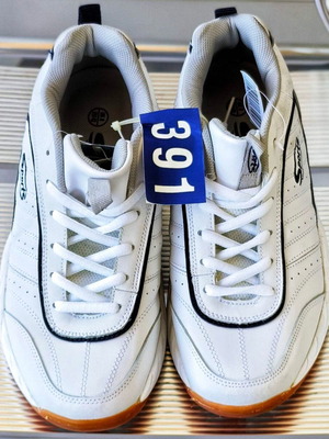 Αθλητικά Sneakers Sports Publishing καινούργια, δερμάτινα άσπρα και γκρι μέγεθος 42